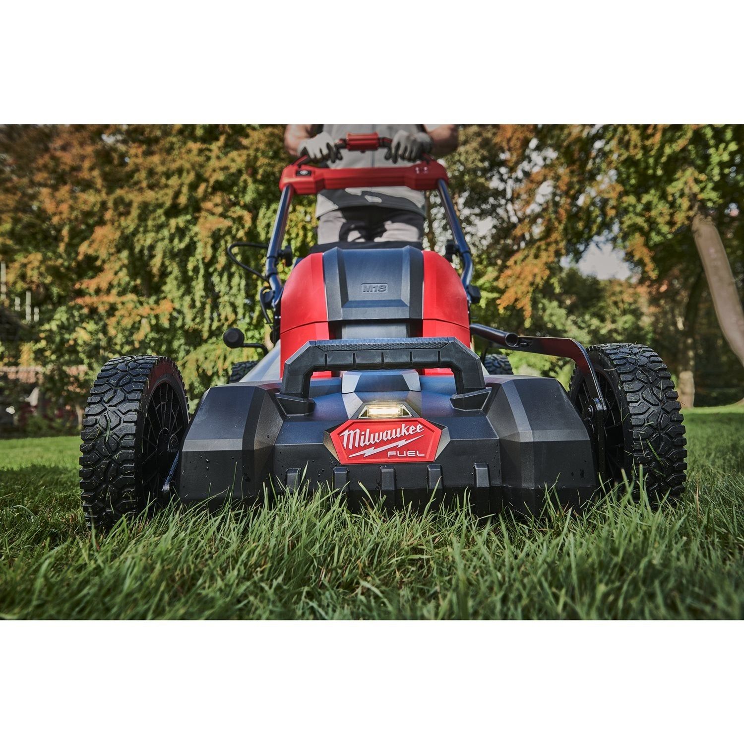 Milwaukee M18 FUEL™ F2LM46-0 Accu grasmaaier 46cm met wielaandrijving 2x18V Basic Body - 4933492010