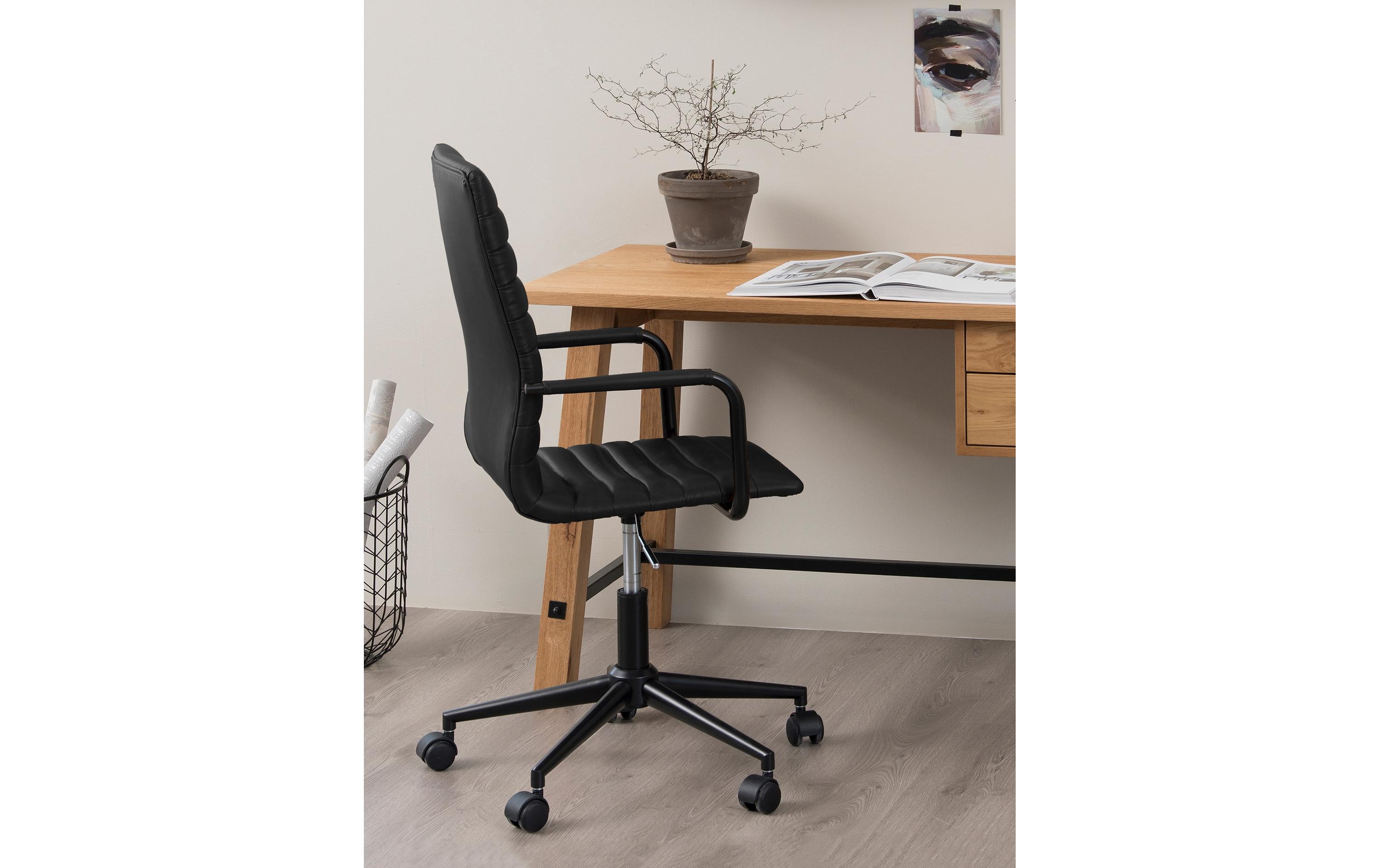 Bürostuhl Winslow, mit Polsterrücken und Armlehnen, Schwarz<br>Schreibtischstuhl im Leder look