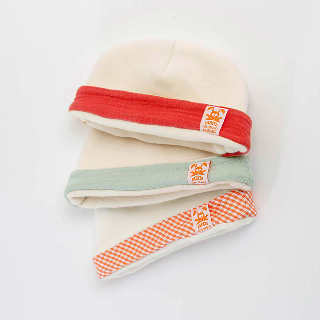Papate Bonnet de Naissance en Coton Bio blanc/fraise - 20x12 cm