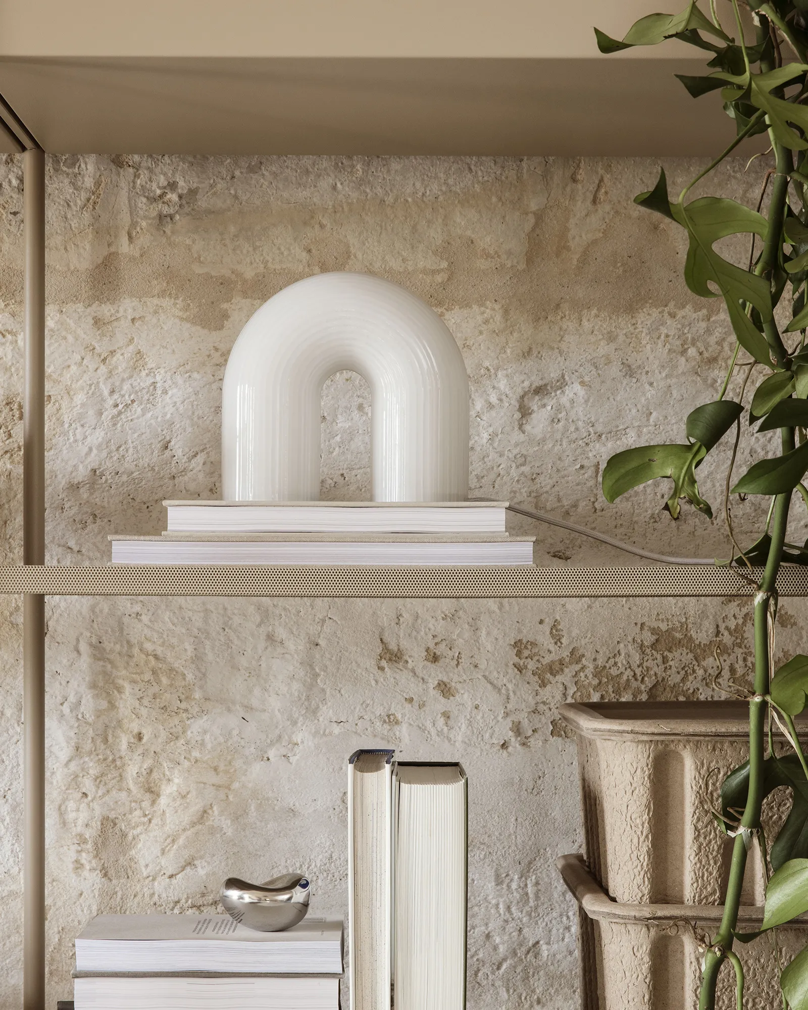 ferm LIVING Vuelta Table Lamp - EU PLUG