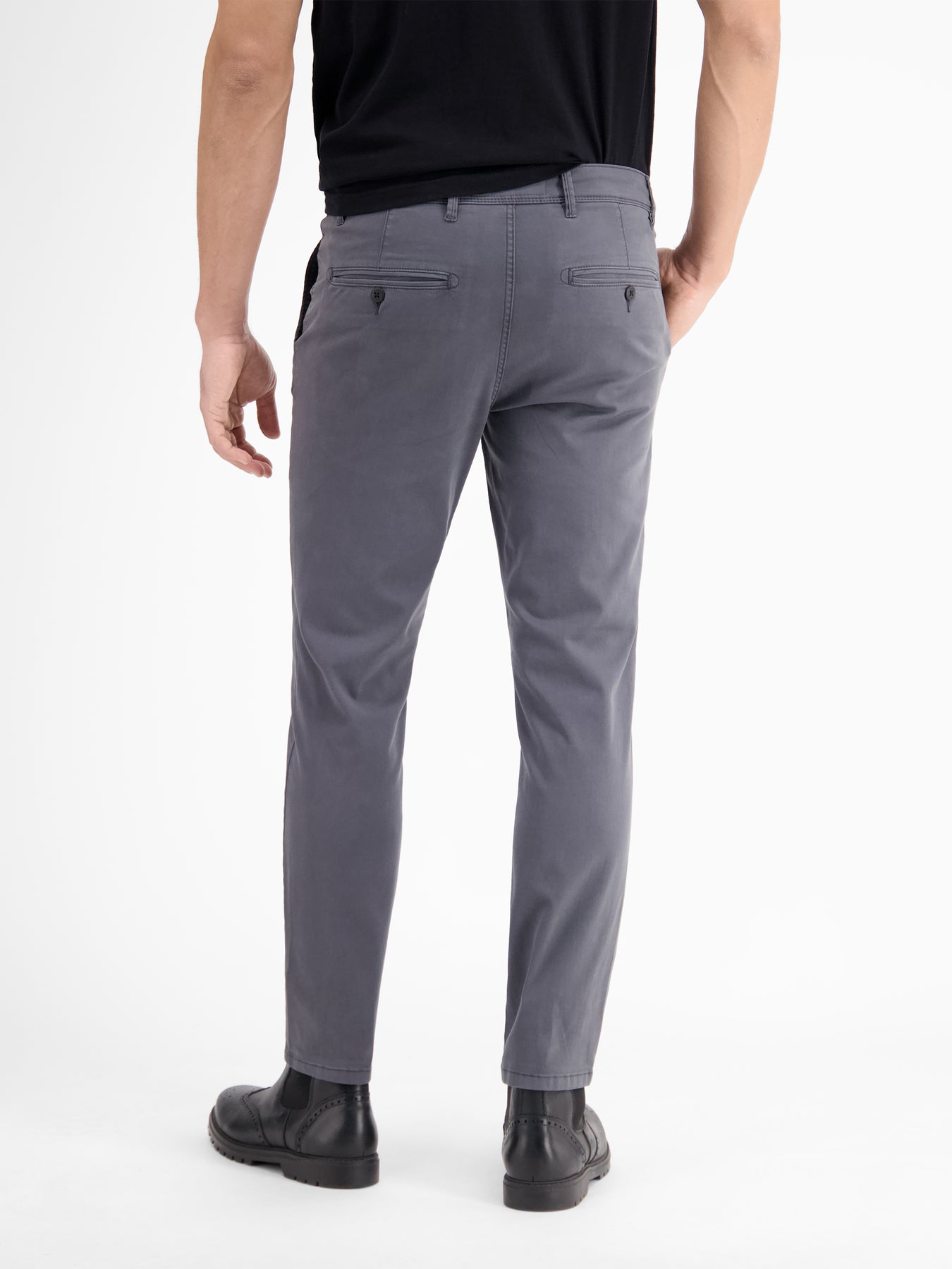 Basic Chino in Strukturqualität, SLIM FIT