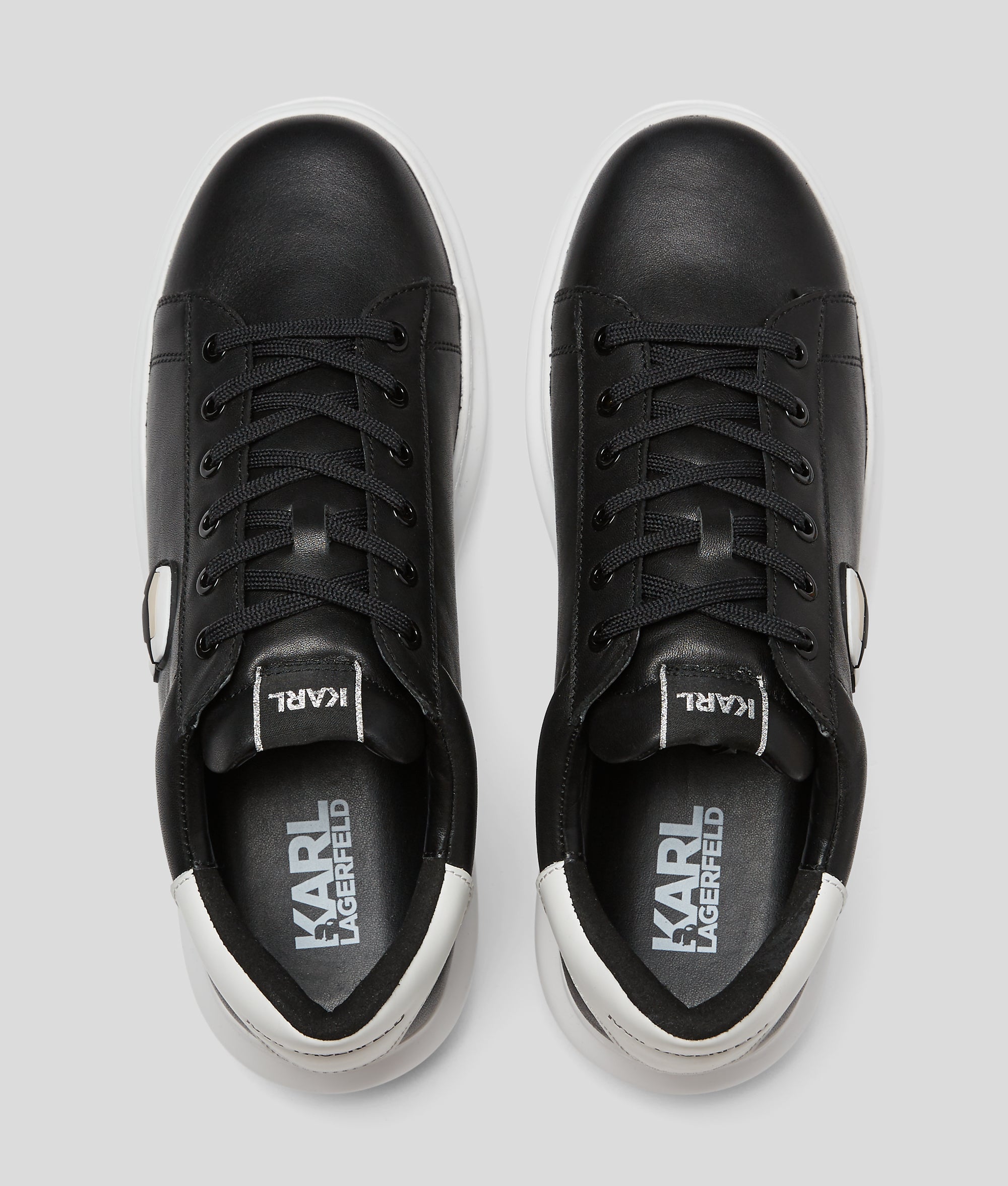 Ikon NFT kapri-sneakers