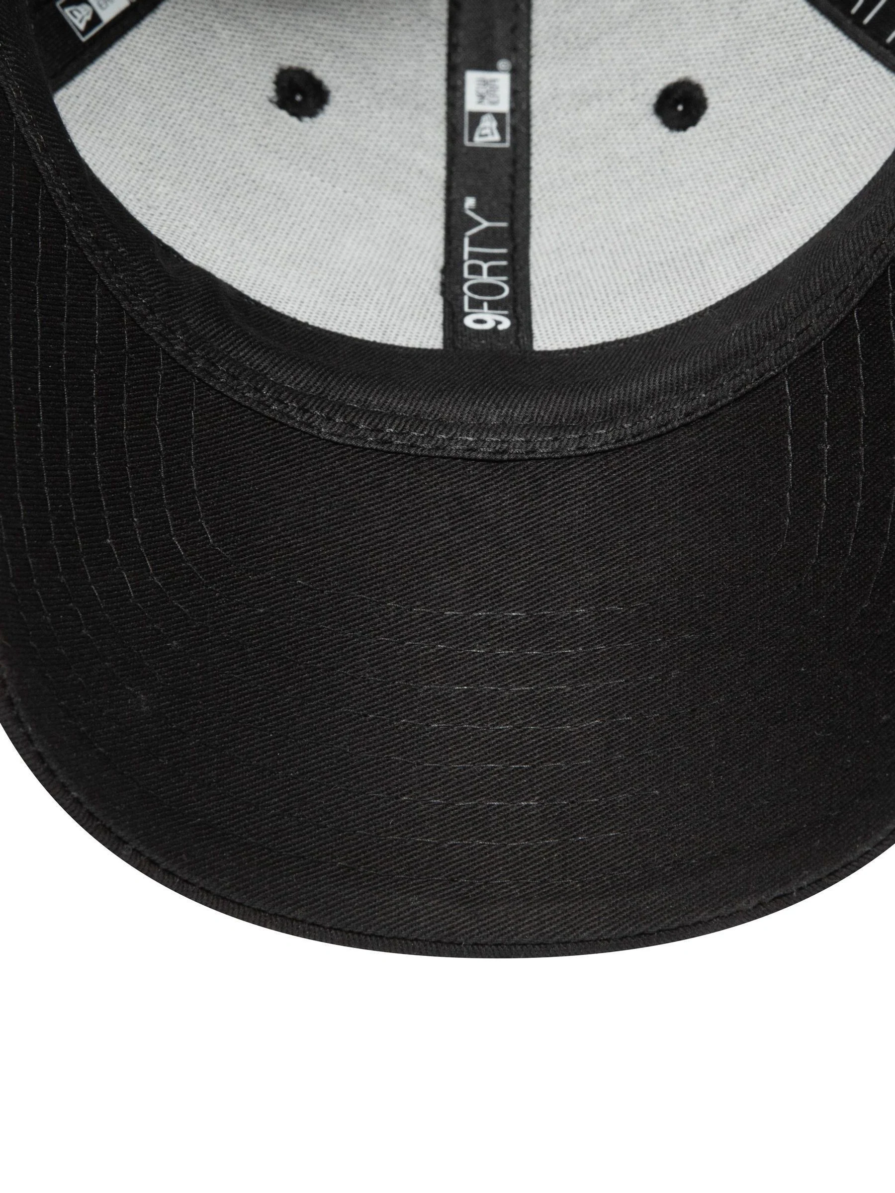 Zwart Ground - New Era® New York Yankees Essential 9FORTY 100% katoenen pet
