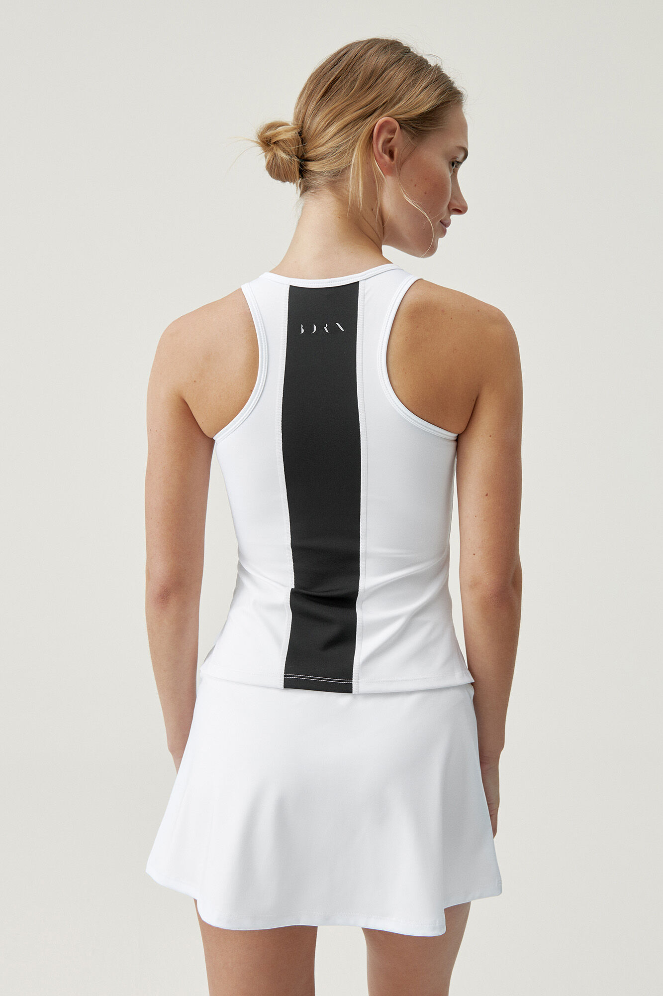 Camiseta Laver Branca - negra