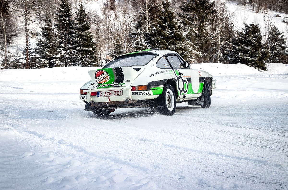 Rennwagen fahren Tweng