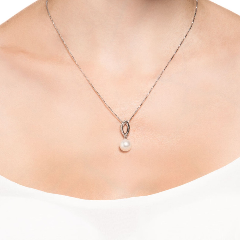 Pendentif Perle Blanche orné de cristaux de Swarovski Blanc