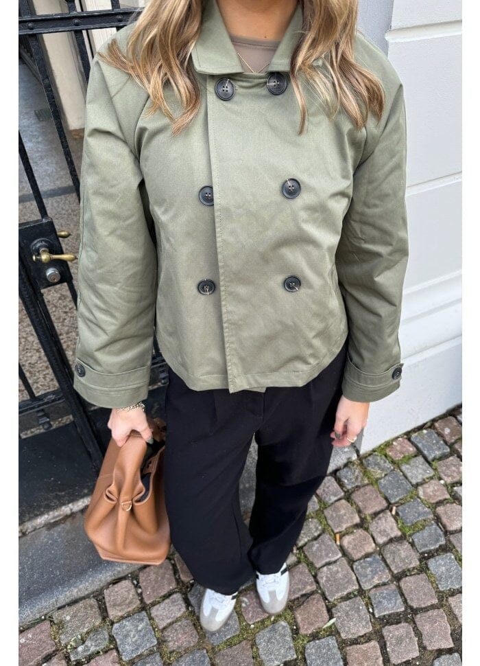 BYIC Lunaic Trenchcoat green green