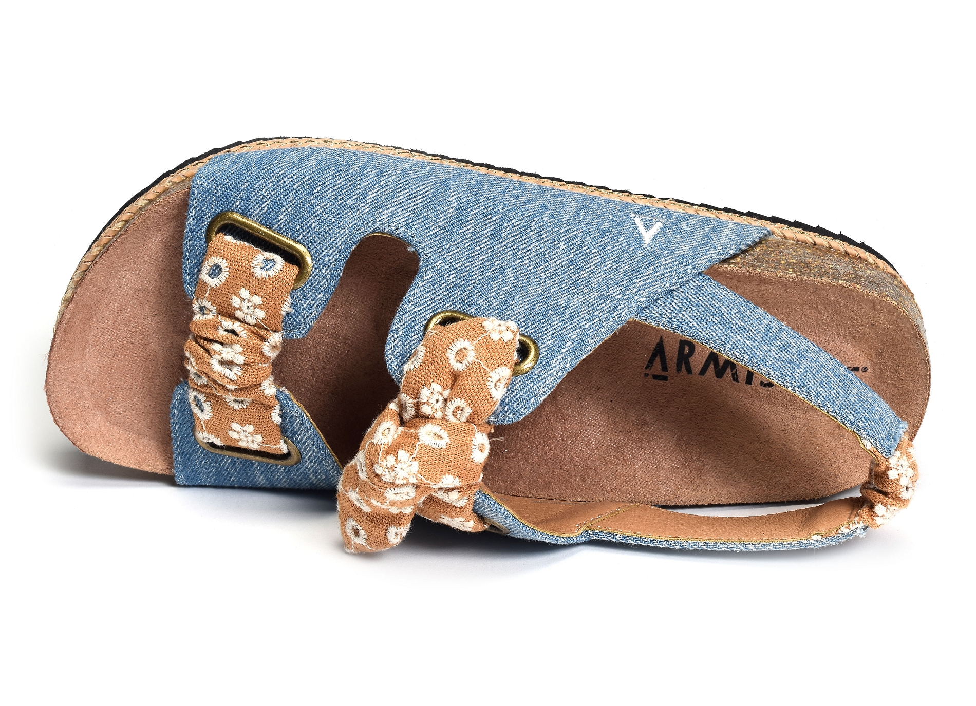 World knot jeans