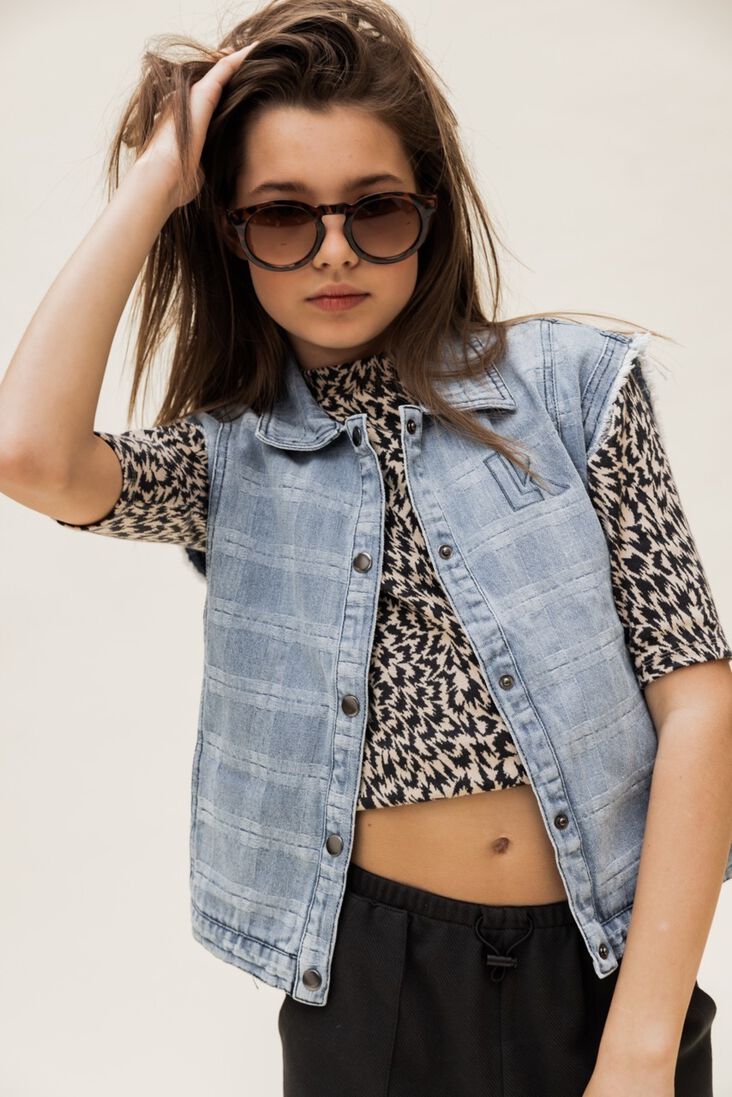 LOOXS 10sixteen lichtblauwe looxs 10sixteen gilet 2401-5001