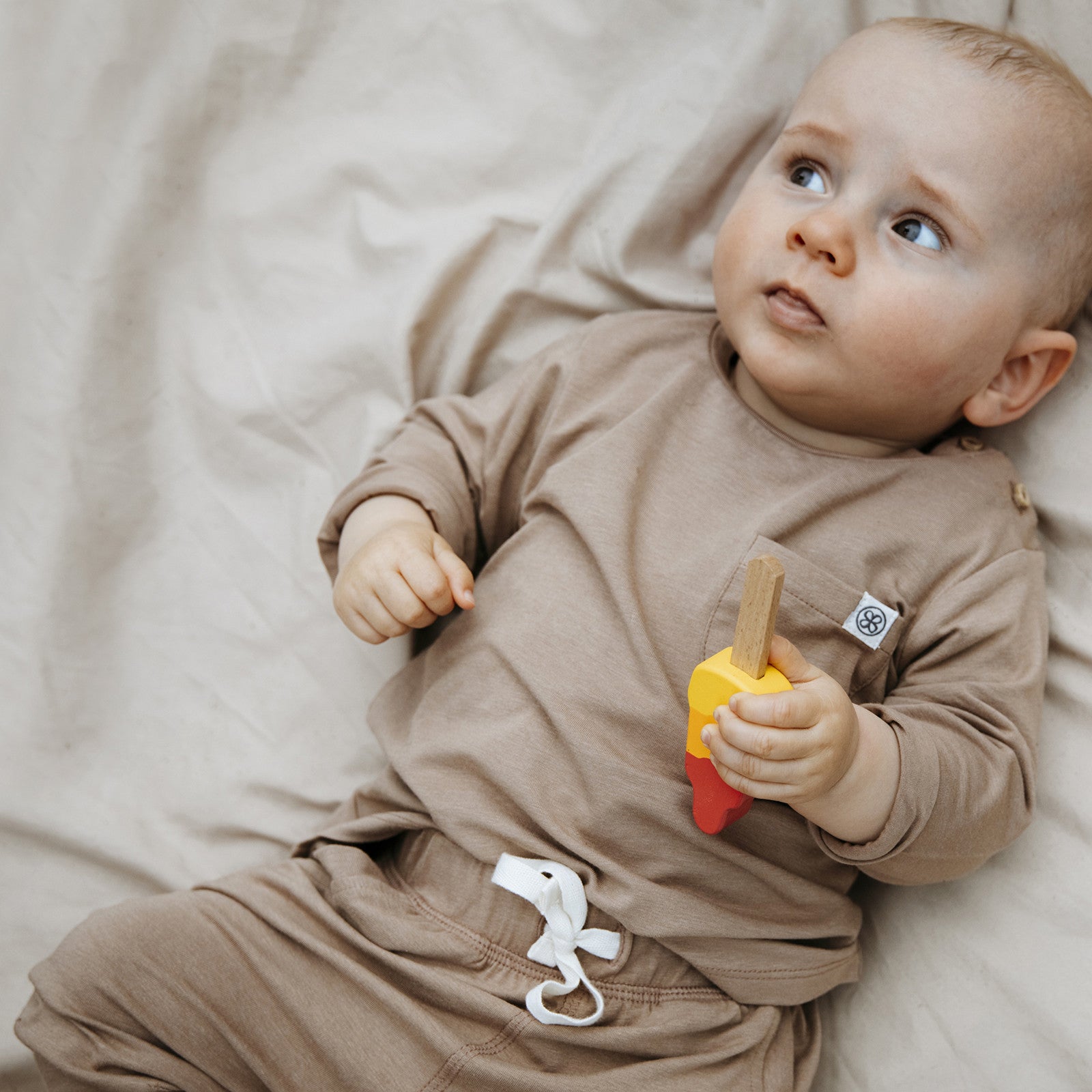 Baby Langarmshirt UVP 50  Peanut Brown