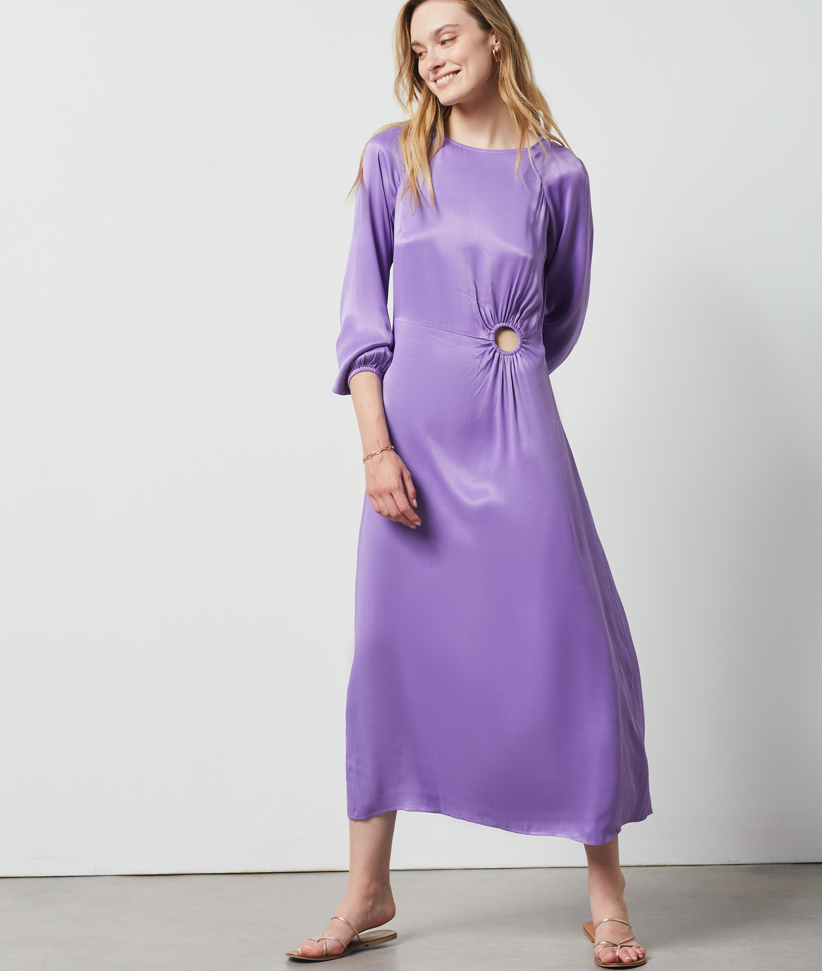 Robe longue satinée