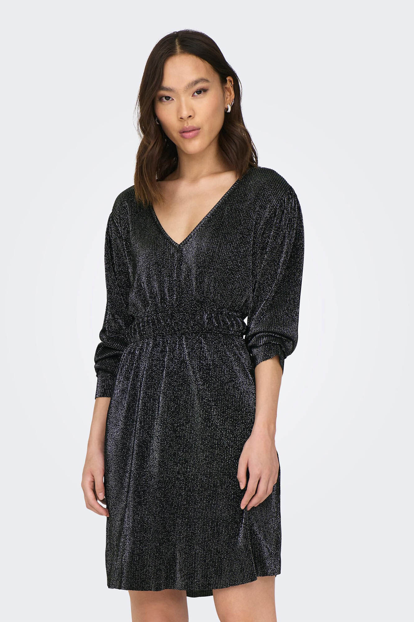 vestido curto brilhante