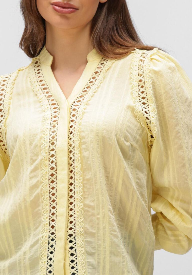 gele co'couture top kesi lace v-shirt