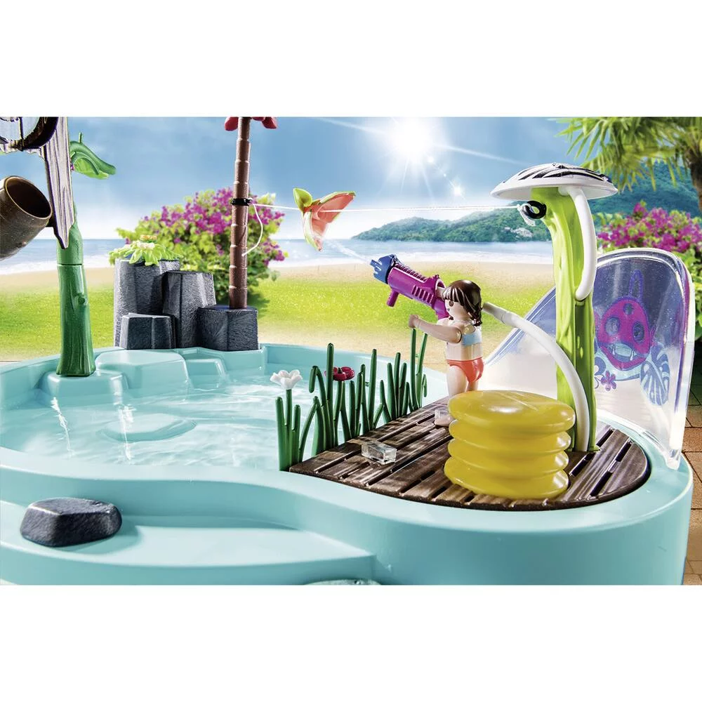 PISCINE AVEC JET D'EAU FAMILY FUN  - 70610