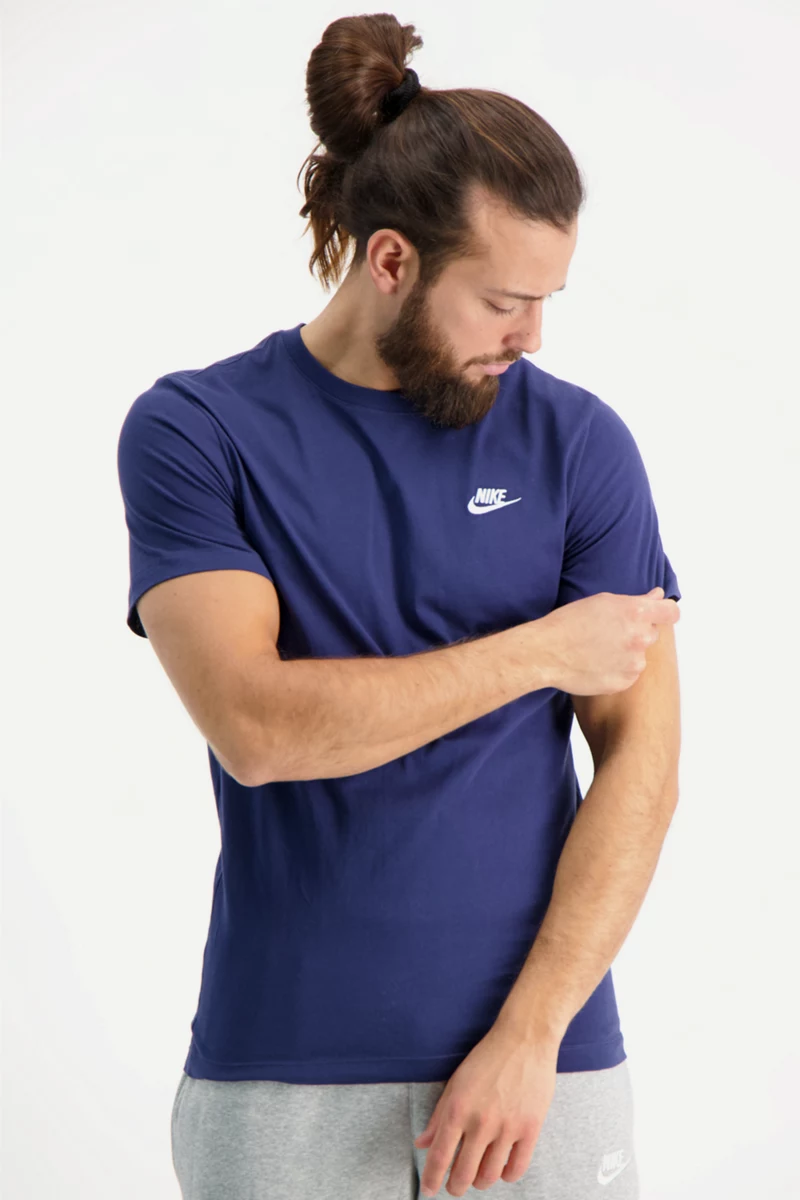 Nike Sportswear Club Herren T-Shirt
