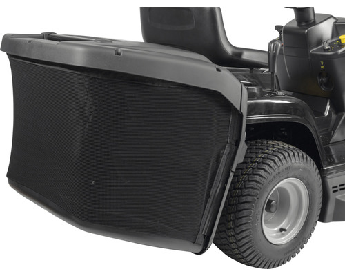 Gazontractor aangedreven door STIGA 84 MT 5,8 kW met achteruitworp