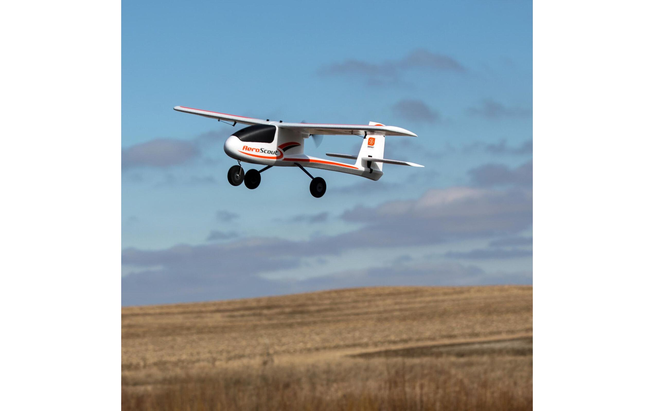 Trainer Aeroscout S2 1.1 m BNF Basic<br>Einsteiger Modellflugzeug mit Spektrum Technik