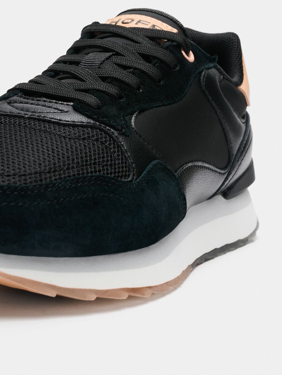 HOFF<br>Sneakers City Nova York