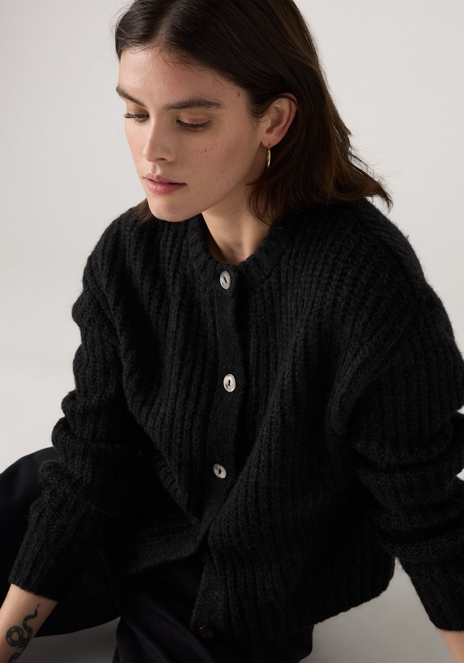 Levi's® Strickjacke , Wärmender, pflegeleichter Materialmix