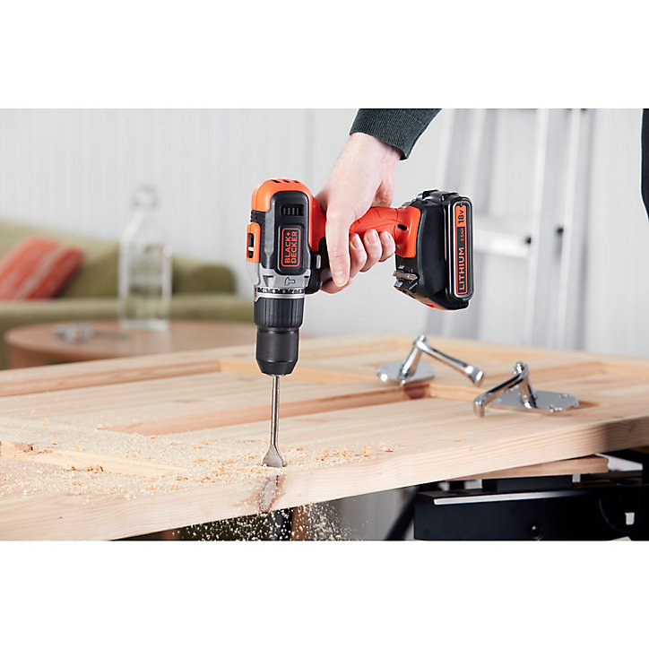 Perceuse visseuse à percussion sans fil Black+Decker Power Connect BCD003ME2K 18V - 2x2.5Ah