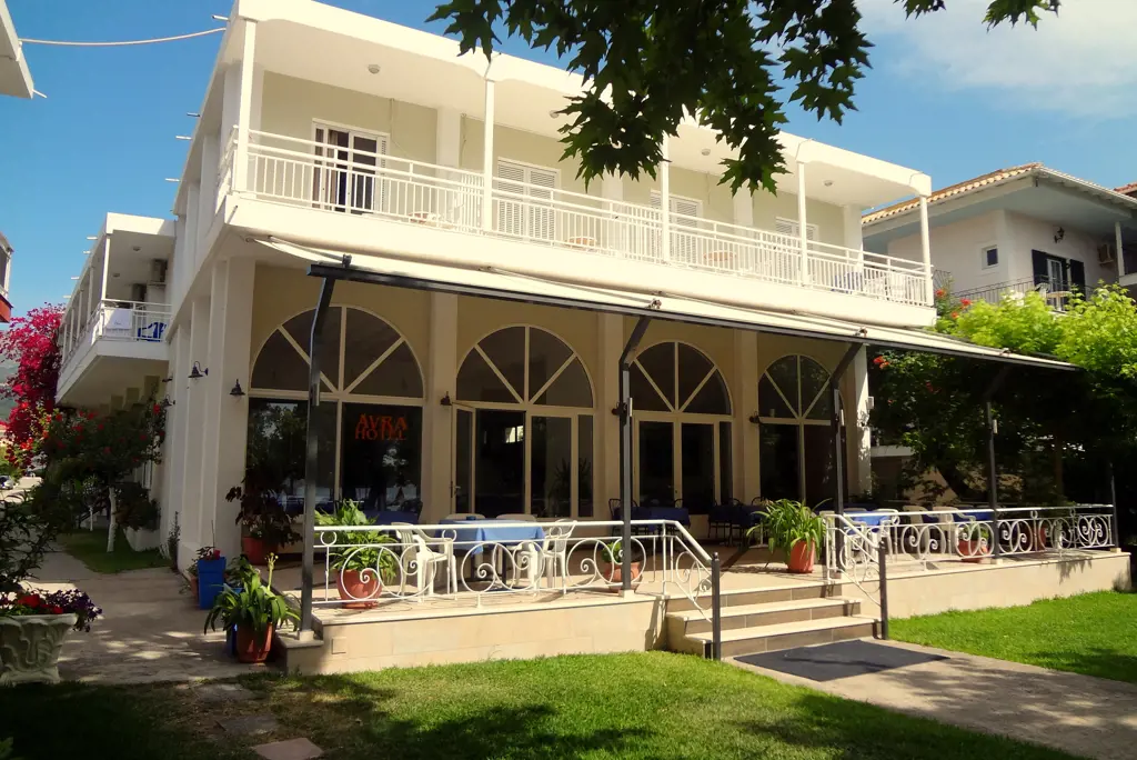 Avra Beach Hotel Logies en ontbijt - Hotel