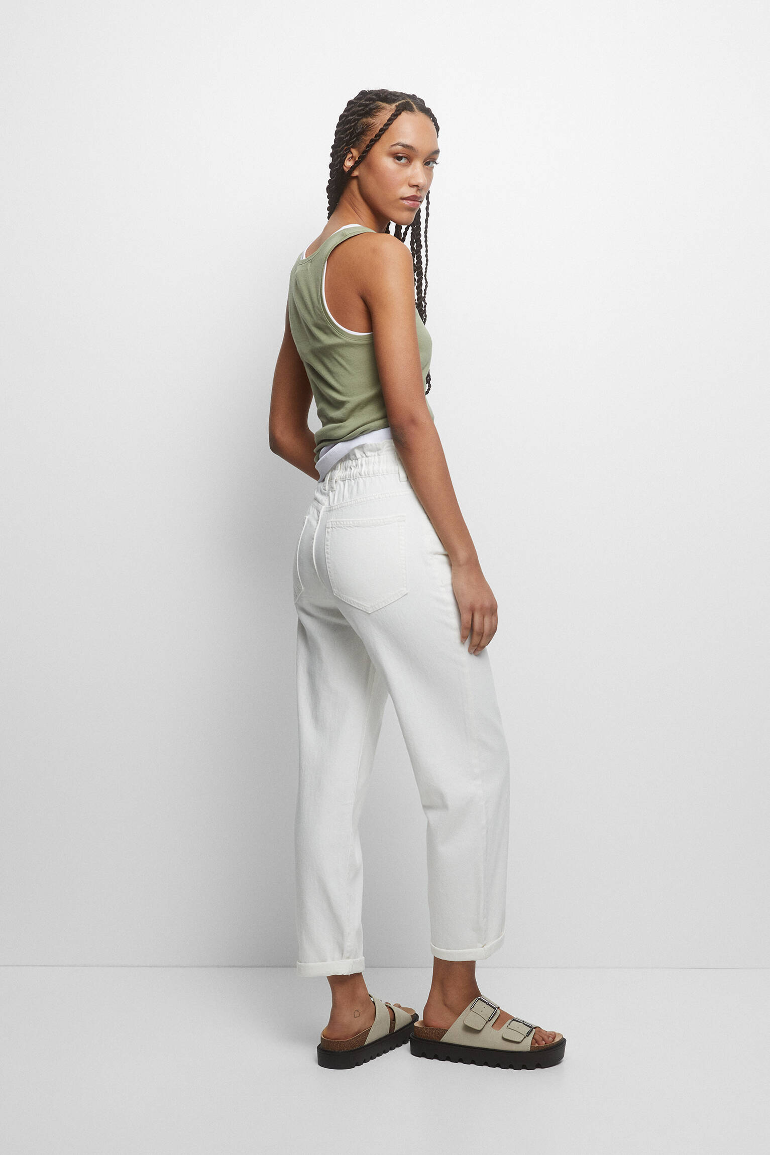 Calça reta estilo paperbag - branca