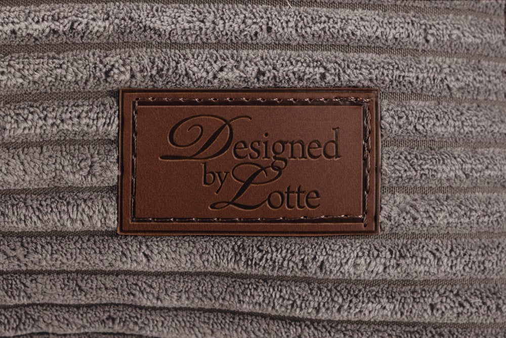 Designed by Lotte hondenkussen Ribbed bruin 35 x 23 x 6 cm