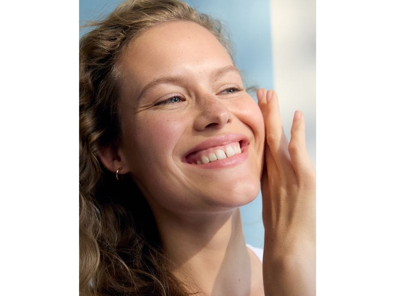 NIVEA Reinigungstücher 3-in-1 Pflegend 25 Stück Pflegende und milde Reinigungstücher mit Mandelöl und Hydra IQ