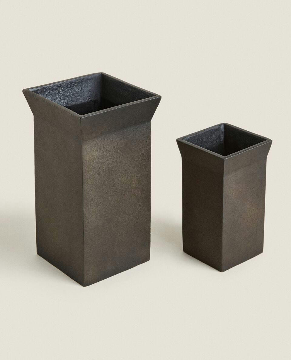 VASO DE METAL ESCURO