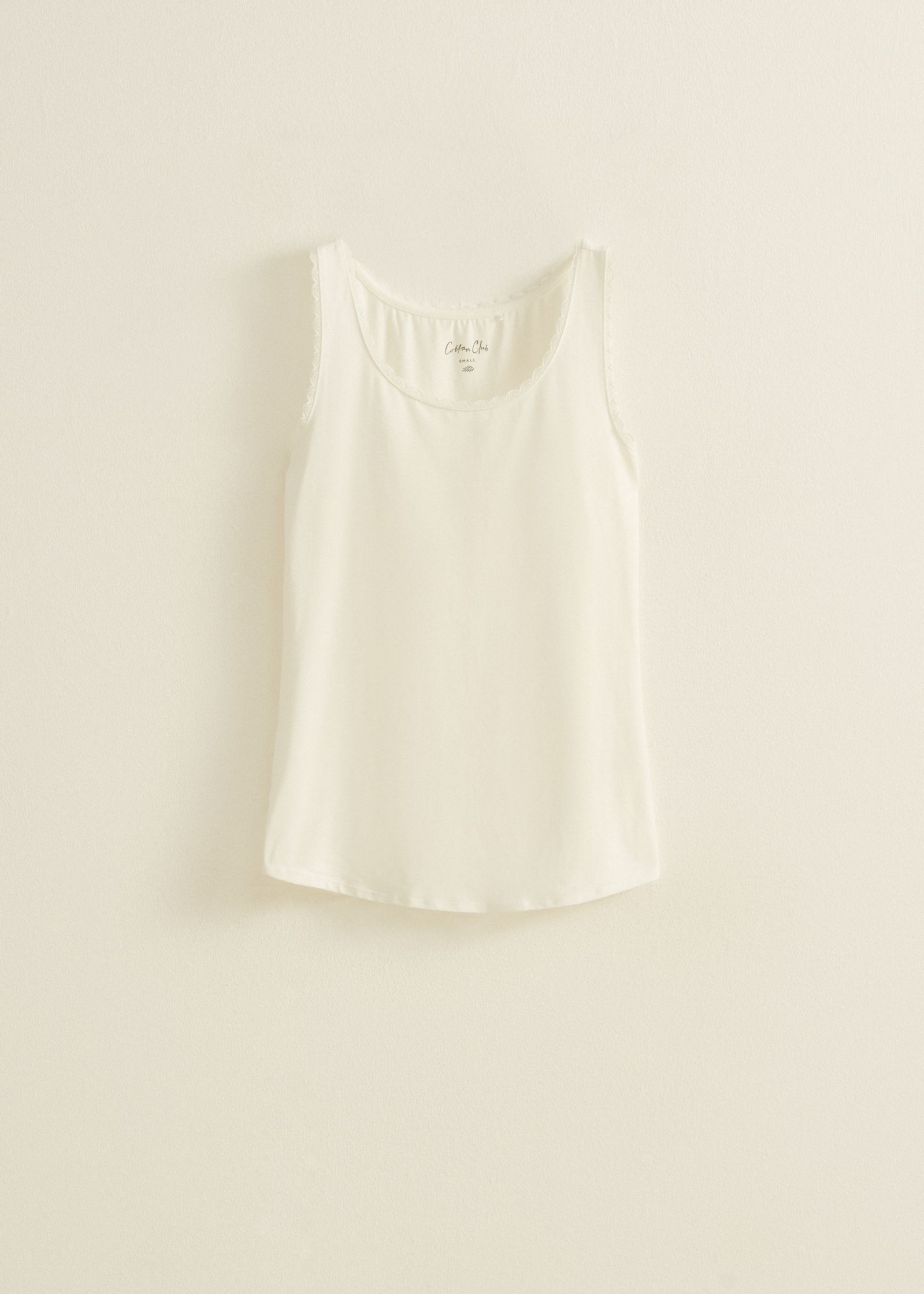 Basic singlet met kant