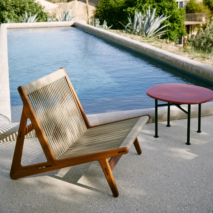 Gubi - Carmel Outdoor Lounge Tisch 75 x 75 cm, black semi matt / clam white