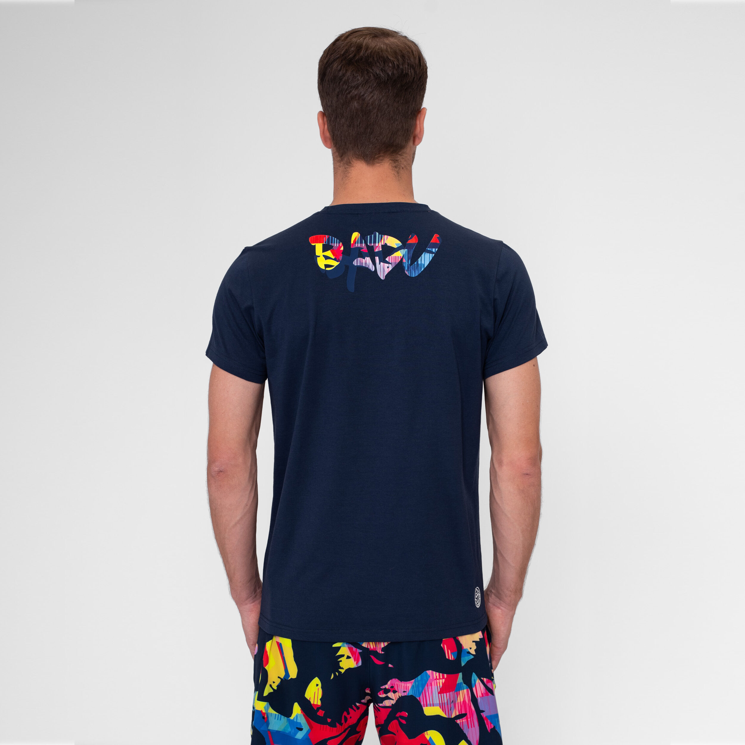BIDI BADU Wild Arts Chill T-shirt Hommes - Bleu Foncé , Multicouleur