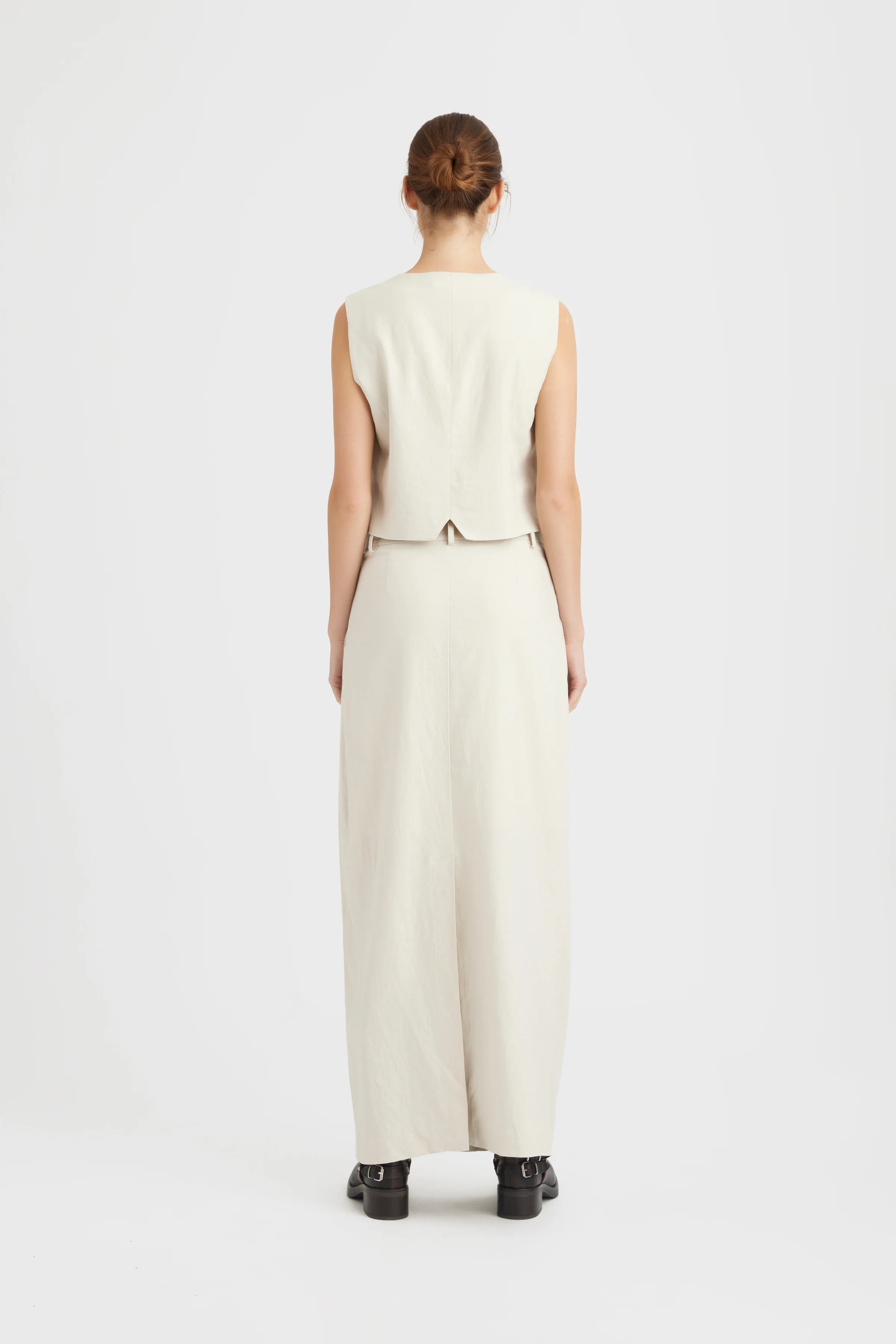 GESTUZ  Liza linen vest - Ancient Scroll
