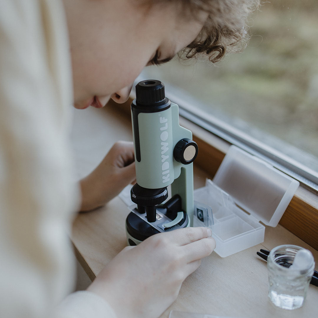 Kidywolf microscoop groen