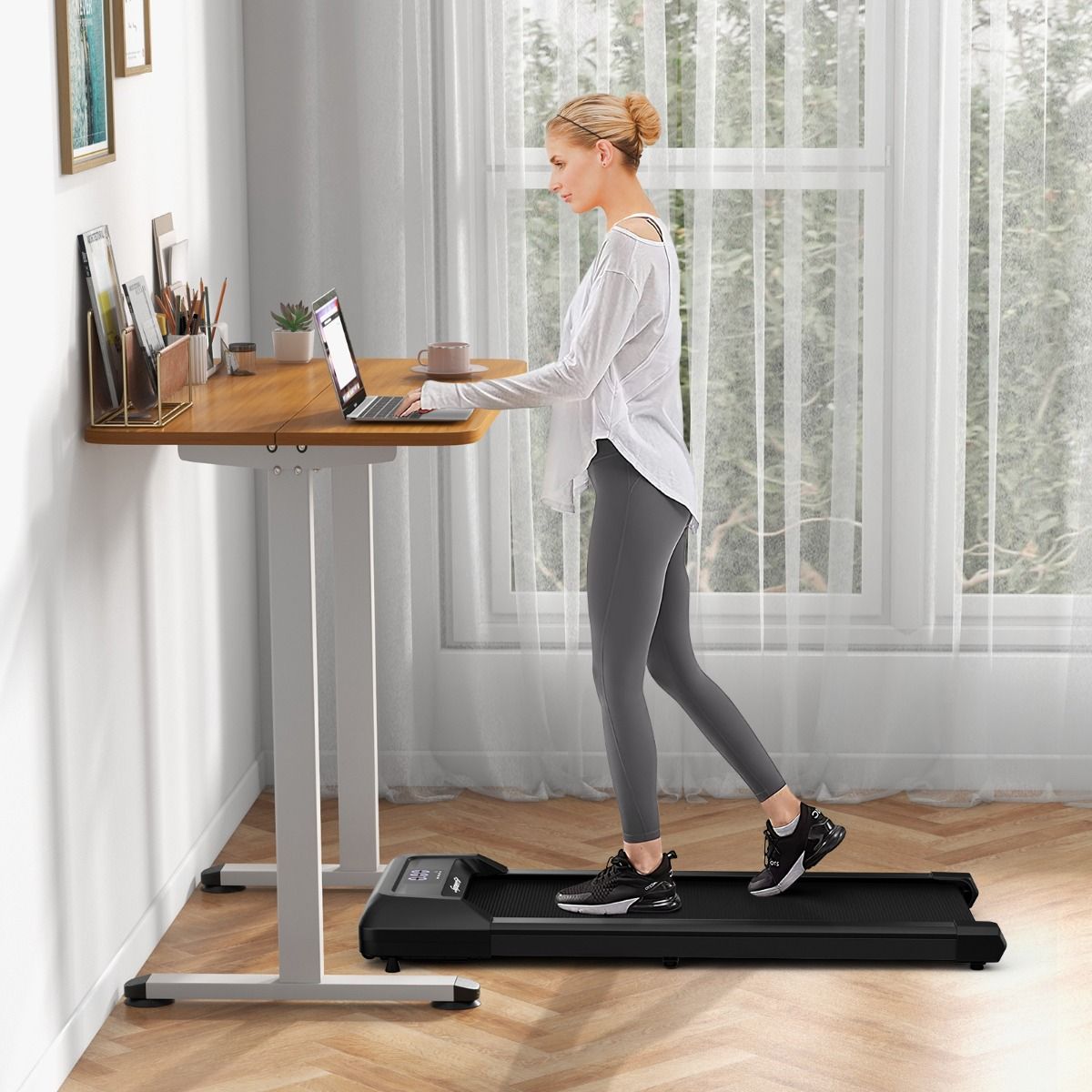 Tapis de Course Mince Tapis de Jogging avec Capacité de 120 Kg Télécommande et Écran Led Inclinable à Roulettes Tapis de Course à Glisser Gris/Noir/Rose - Lidl-Manfred
