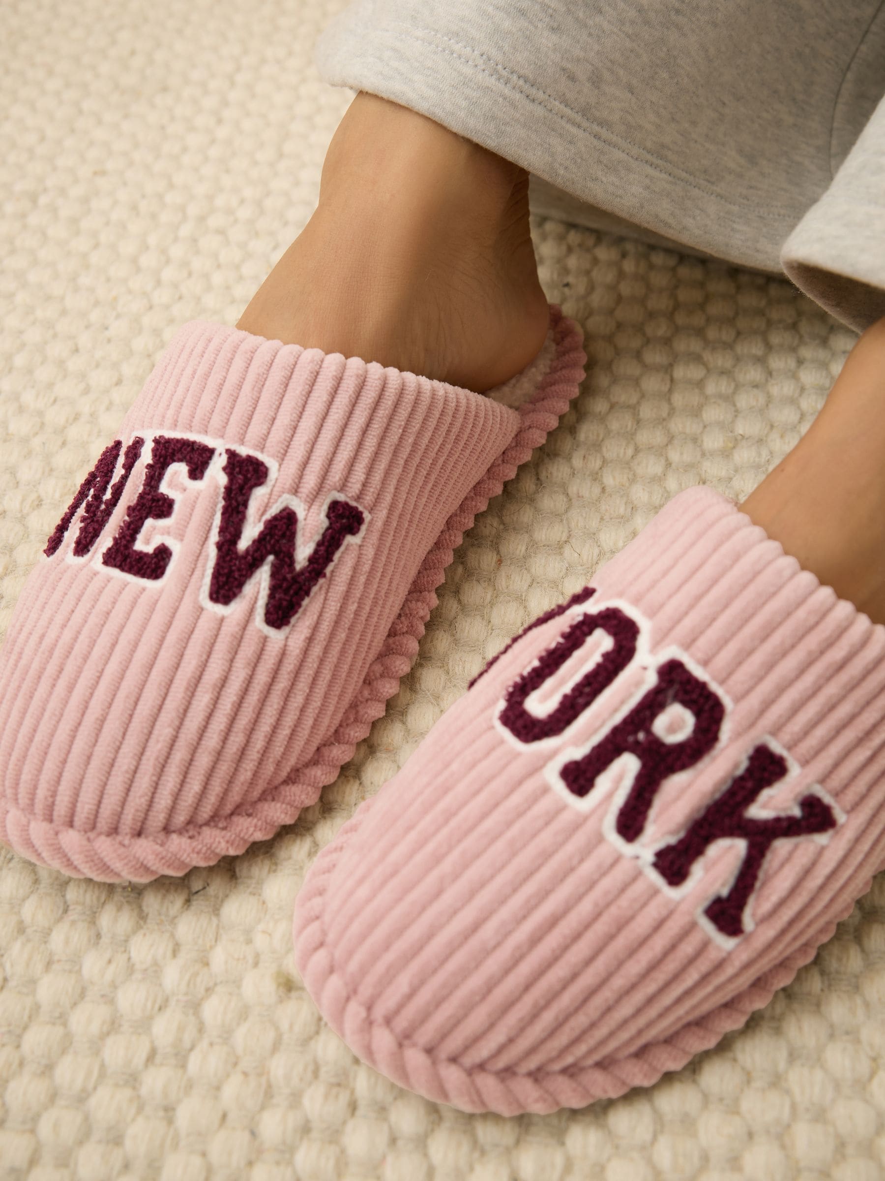 Roze - Cord Slogan Mule Slippers
