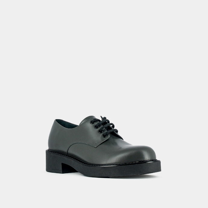 Derbies à lacets et semelles épaisses  en cuir glacé anthracite