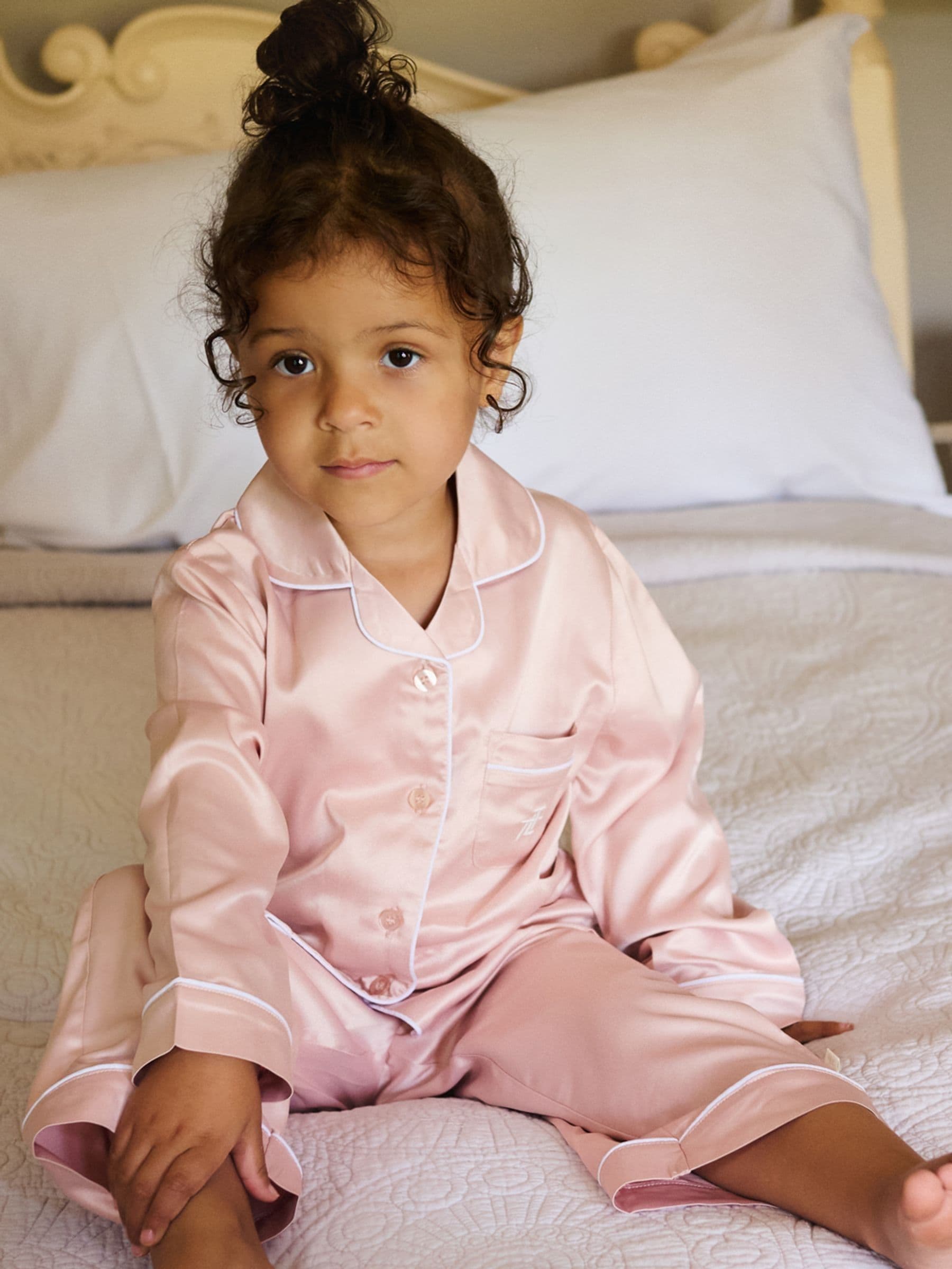 Roze - The Little Tailor Satijnen Kinder Kerstmis Pyjama's met Knoopsluiting