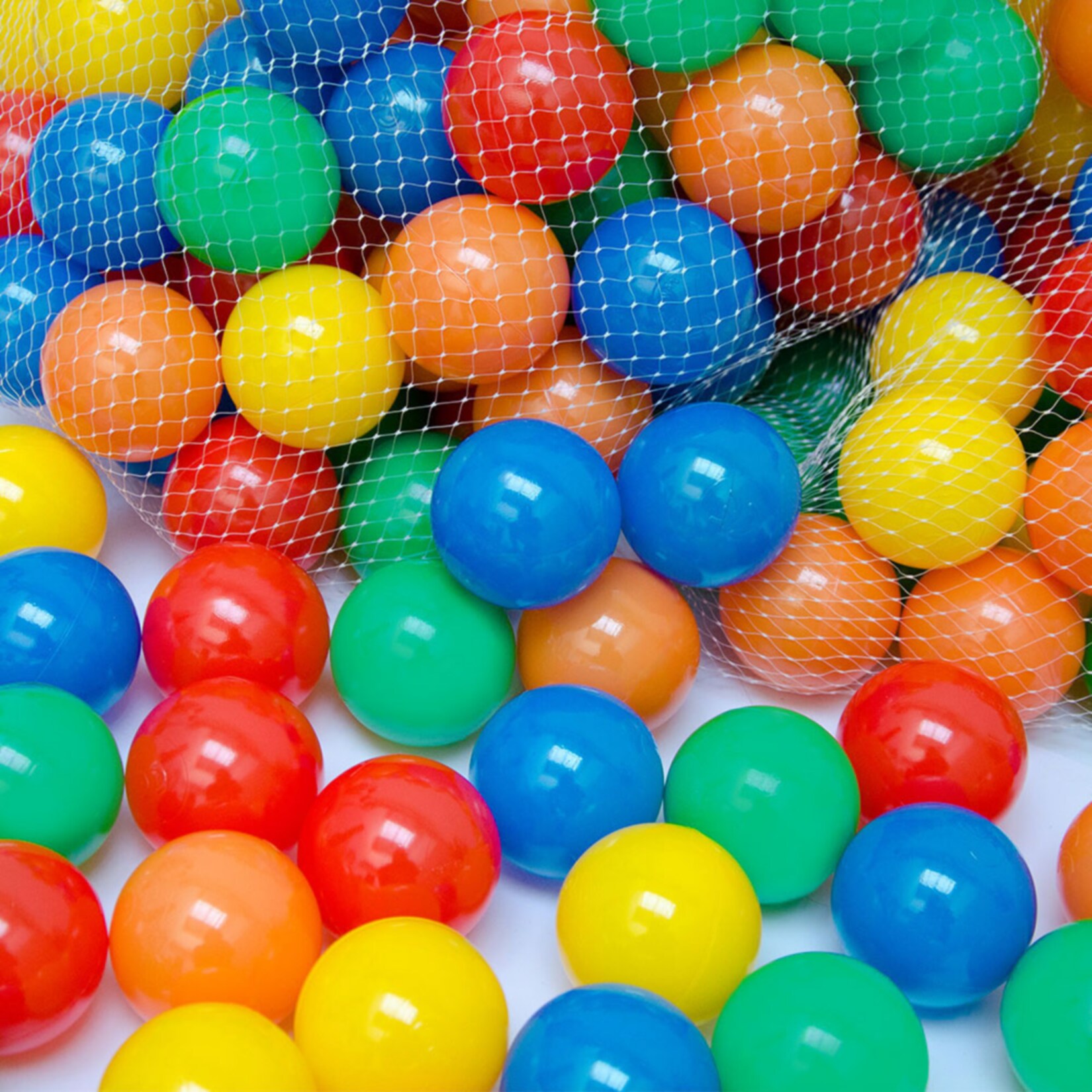 300 bunte Bälle für Bällebad 7cm Babybälle Plastikbälle Baby Spielbälle