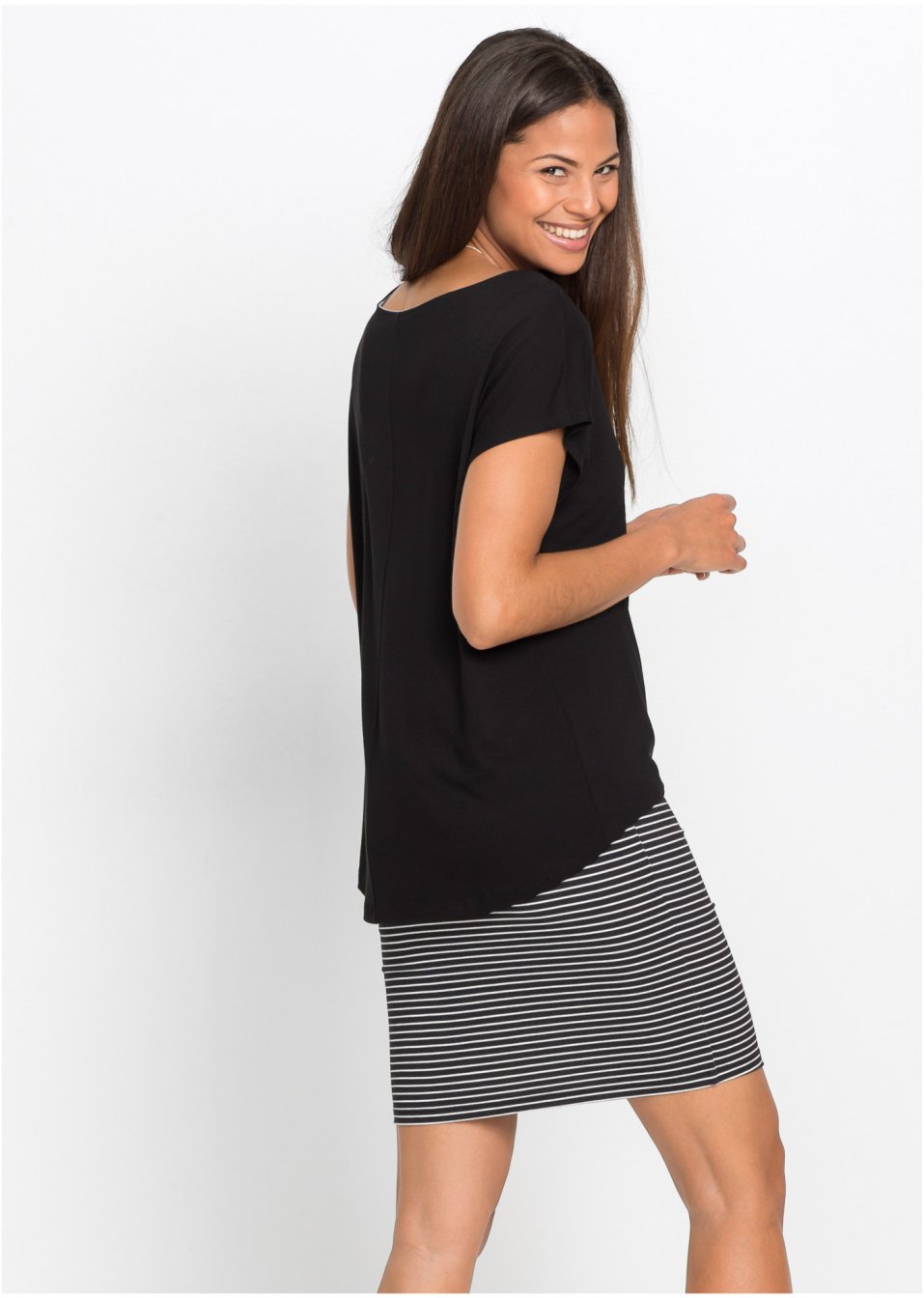 Robe en jersey avec jupe rayée