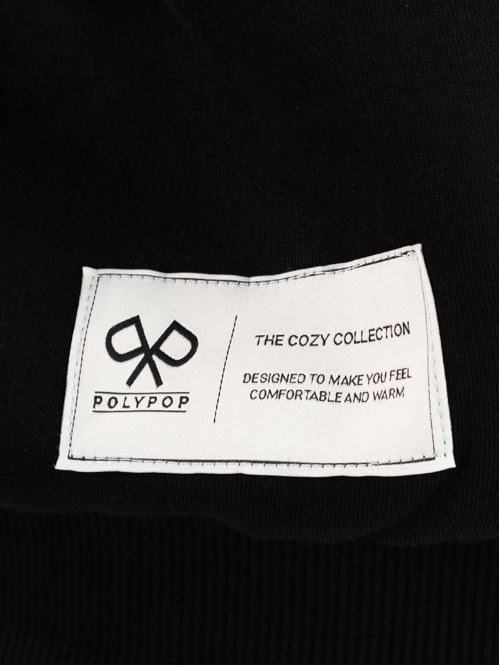 Polypop Big P Sweater black
