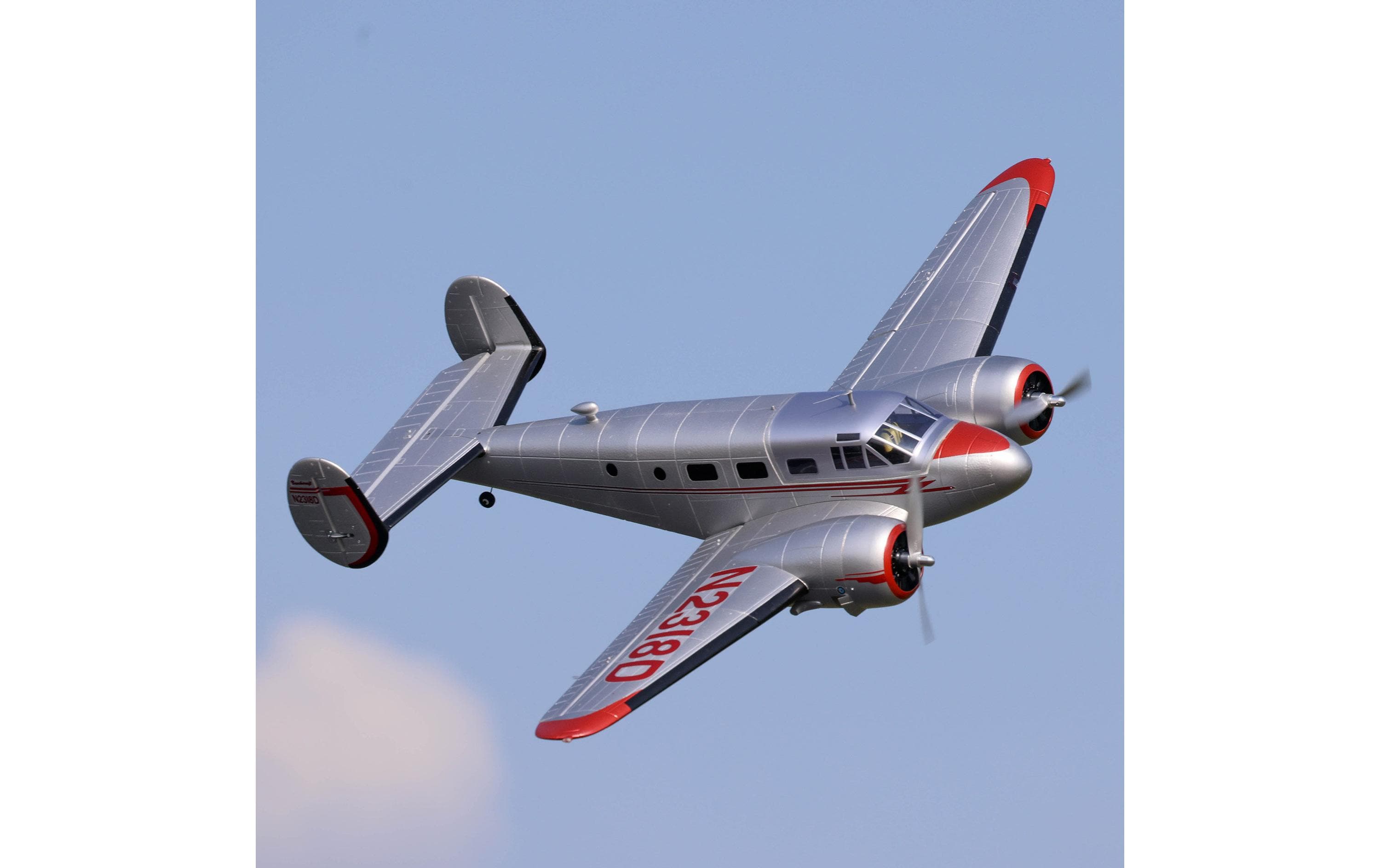 Motorflugzeug Beechcraft D18 1504 mm BNF Basic<br>2-Motoriger Scale Tiefdecker mit Spektrum Technik