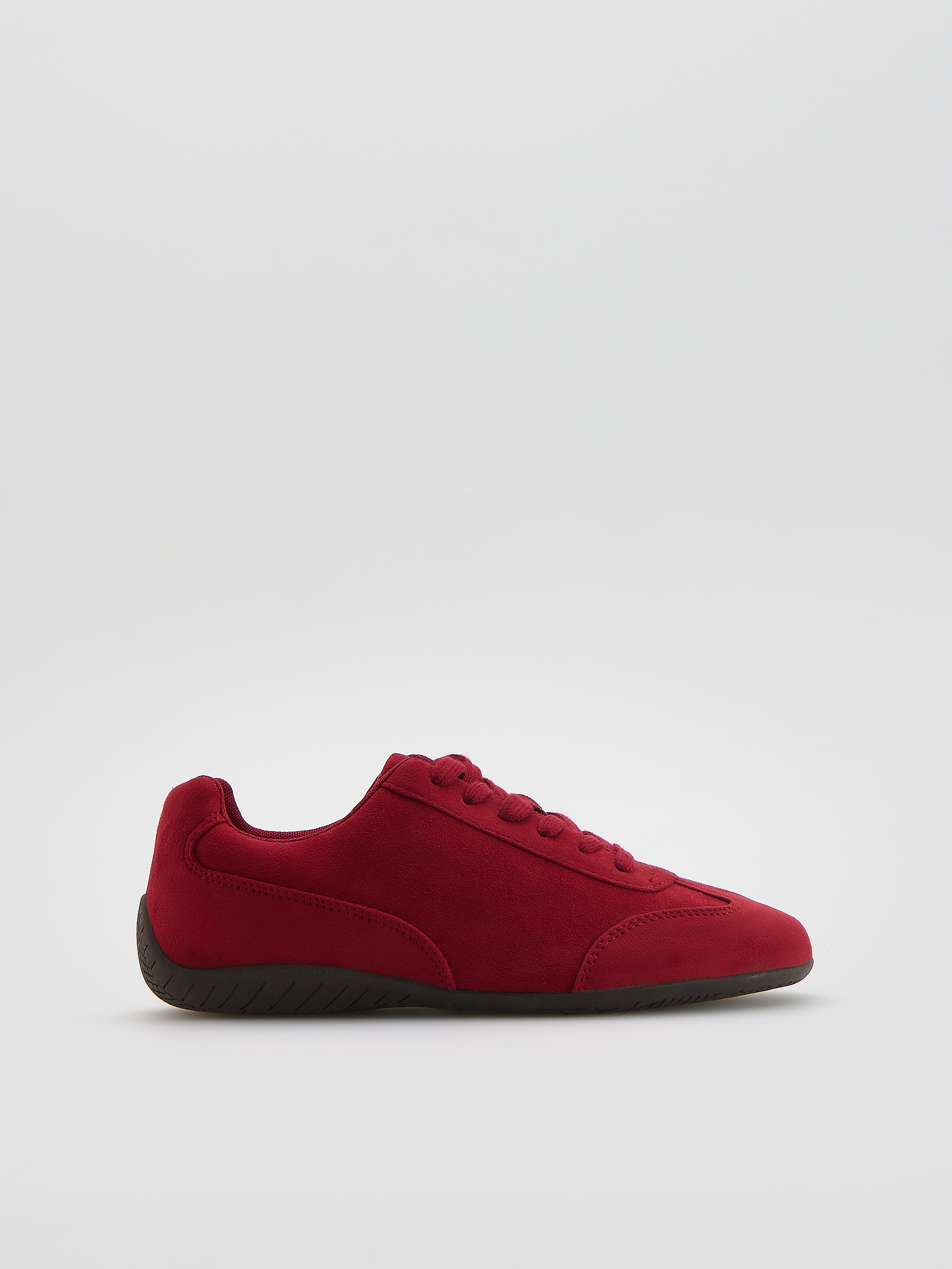 Sneaker aus Wildlederimitat