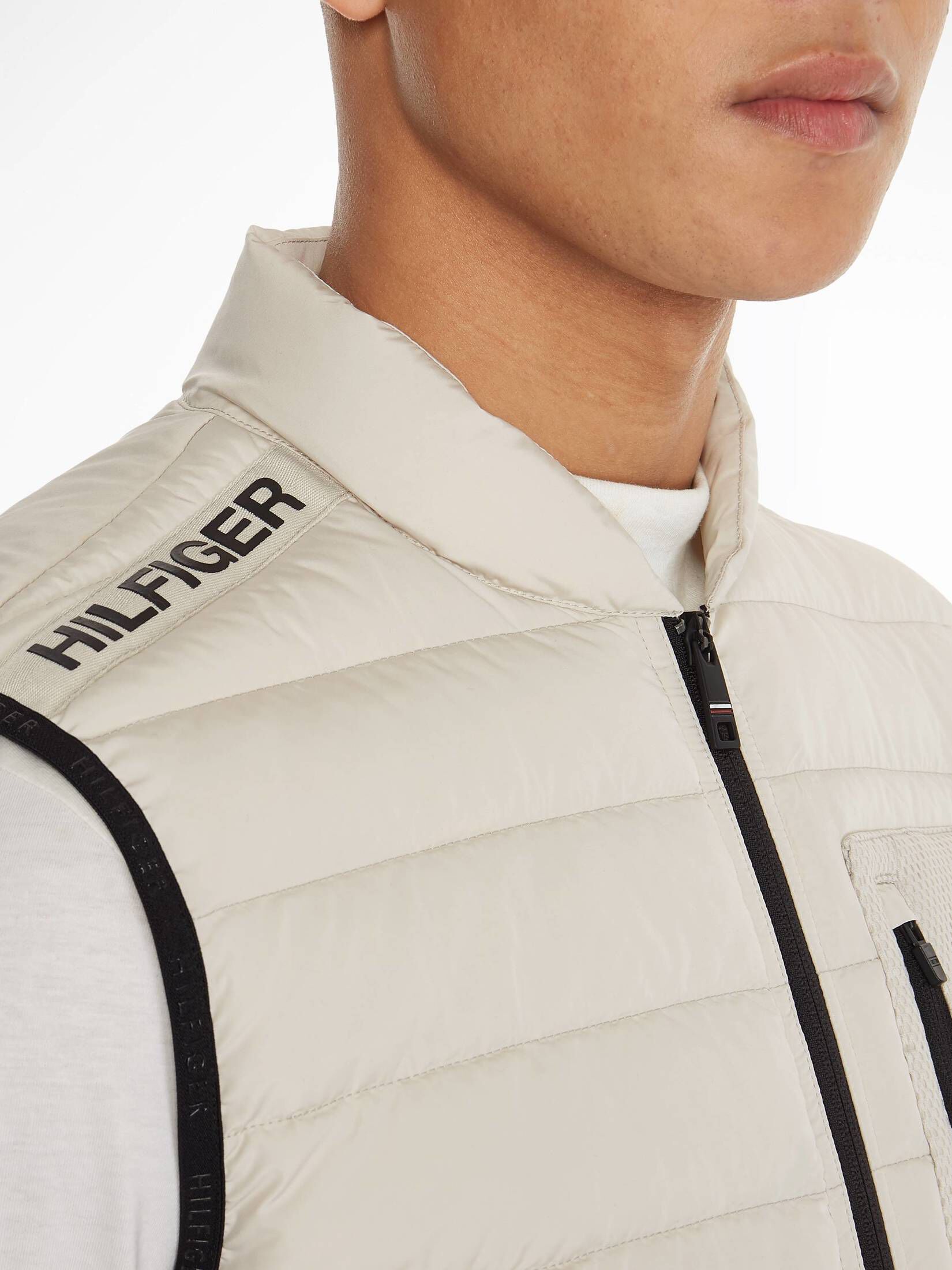 Tommy Hilfiger| Herren Steppweste TECH ESSENTIALS GILET Regular Fit