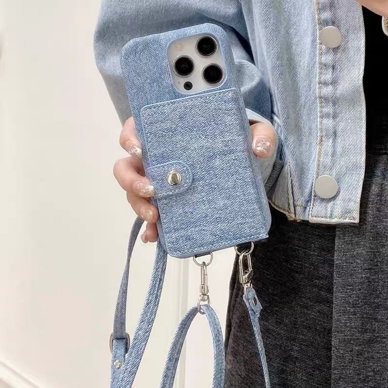 Muniepolis - Denim kaarthouder lanyard telefoonhoesje - iPhone X / XS / XR / XS Max / 11 / 11 Pro / 11 Pro Max / 12 mini / 12 / 12 Pro / 12 Pro Max / 13 / 13 Pro / 13 Pro Max / 14 / 14 Pro / 14 Plus / 14 Pro Max / 15 / 15 Pro / 15 Pro Max / 15 Plus