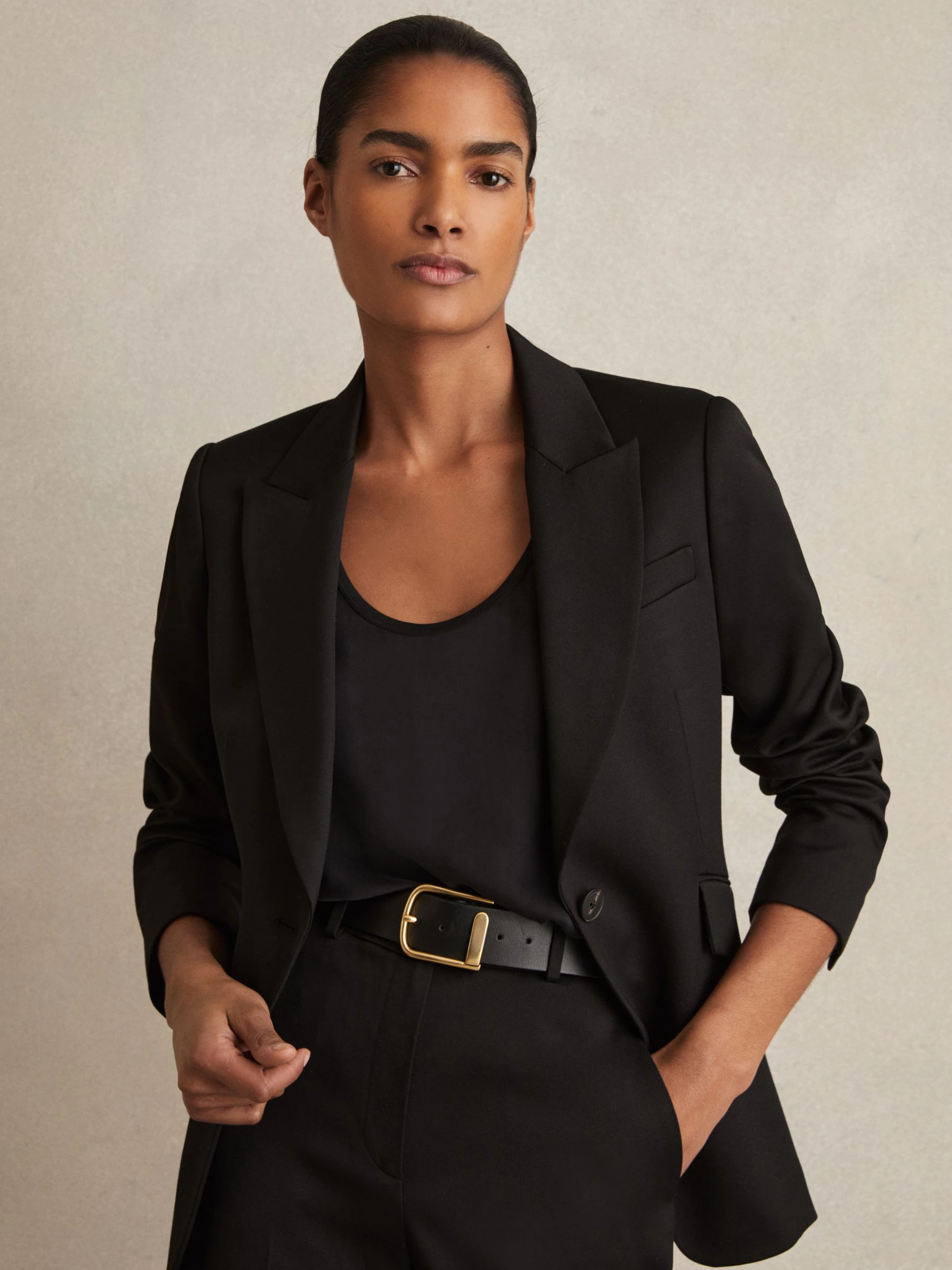 Zwart - Reiss Iyla leren riem met halve gesp