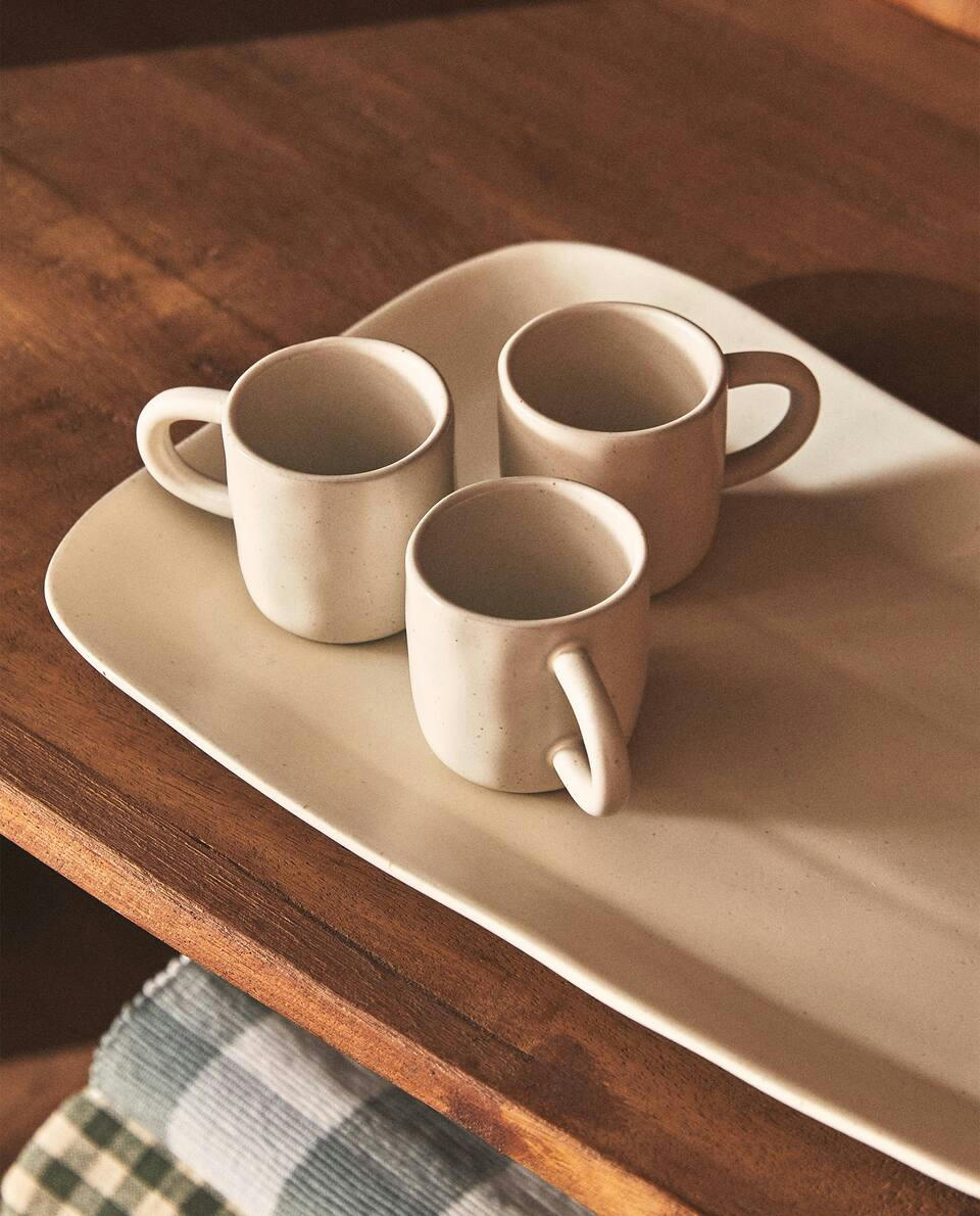 XÍCARA DE CAFÉ EXPRESSO TEXTURIZADA