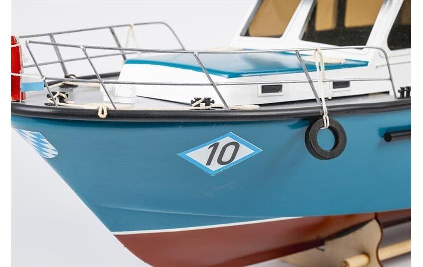 Bausatz WSP10 Passau 1:20, 770 mm<br>Detaillierter Modellbausatz eines Polizeibootes
