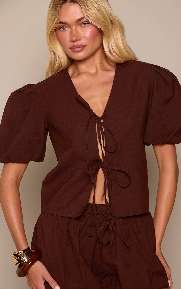 Chocolat Ensemble Coordonné Blouse À Manches Bouffantes Avec Détail De Liens