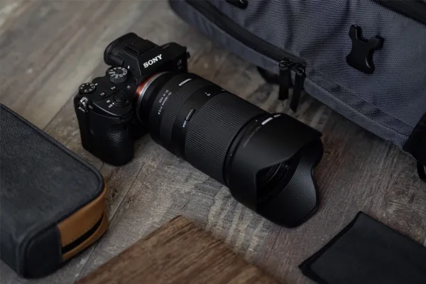 Tamron A056 - Telefoto zoom objektiv - 70 mm - 180 mm - f/2.8 Di III VXD - Sony E-mount - for Sony Cinema Line; a VLOGCAM; a1; a1 II; a6700; a7 IV; a7C; a7C II; a7CR; a7R V; a9 III